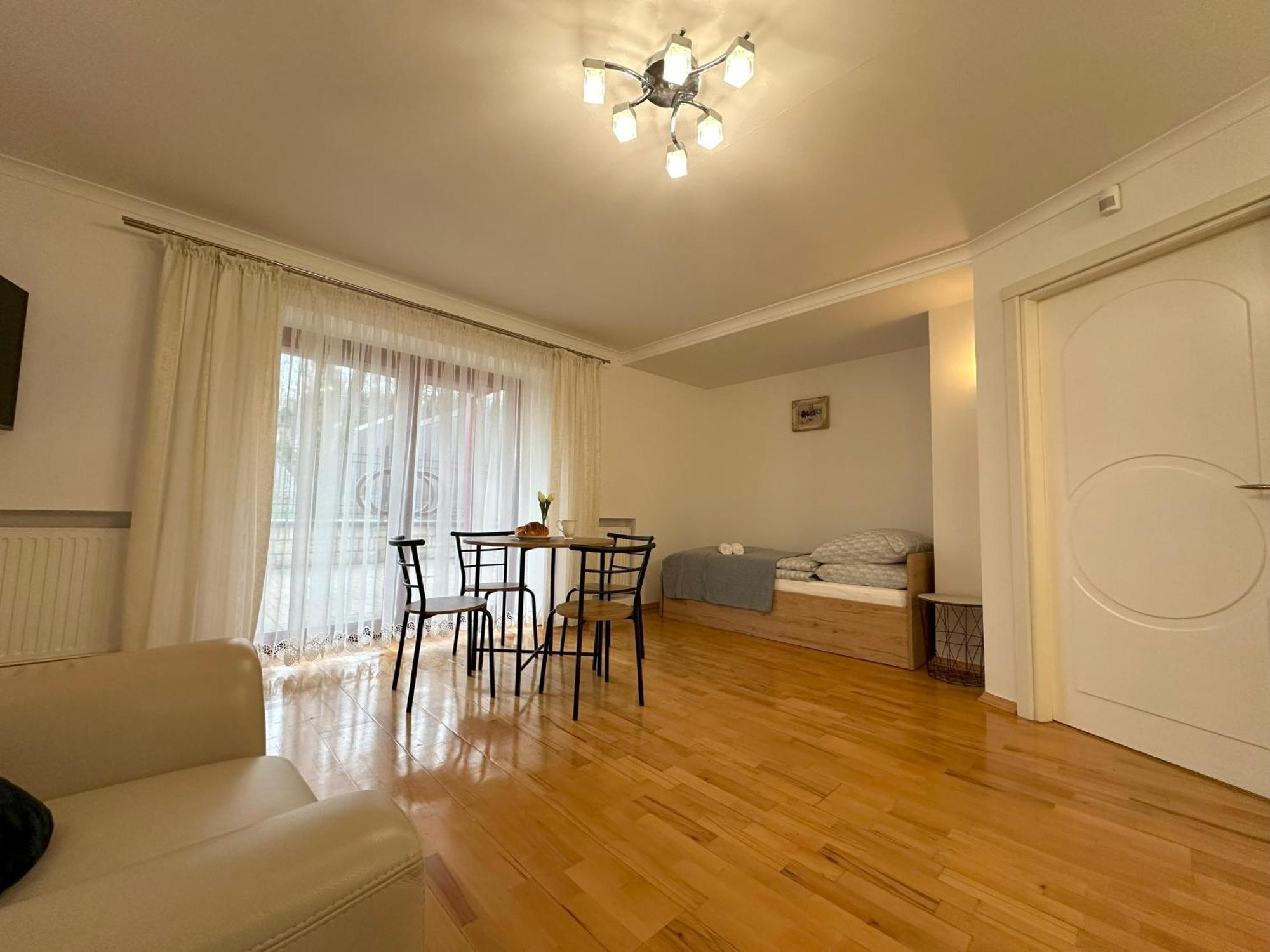 Apartamenty Pod Dzwonkiem Вадовице Екстериор снимка